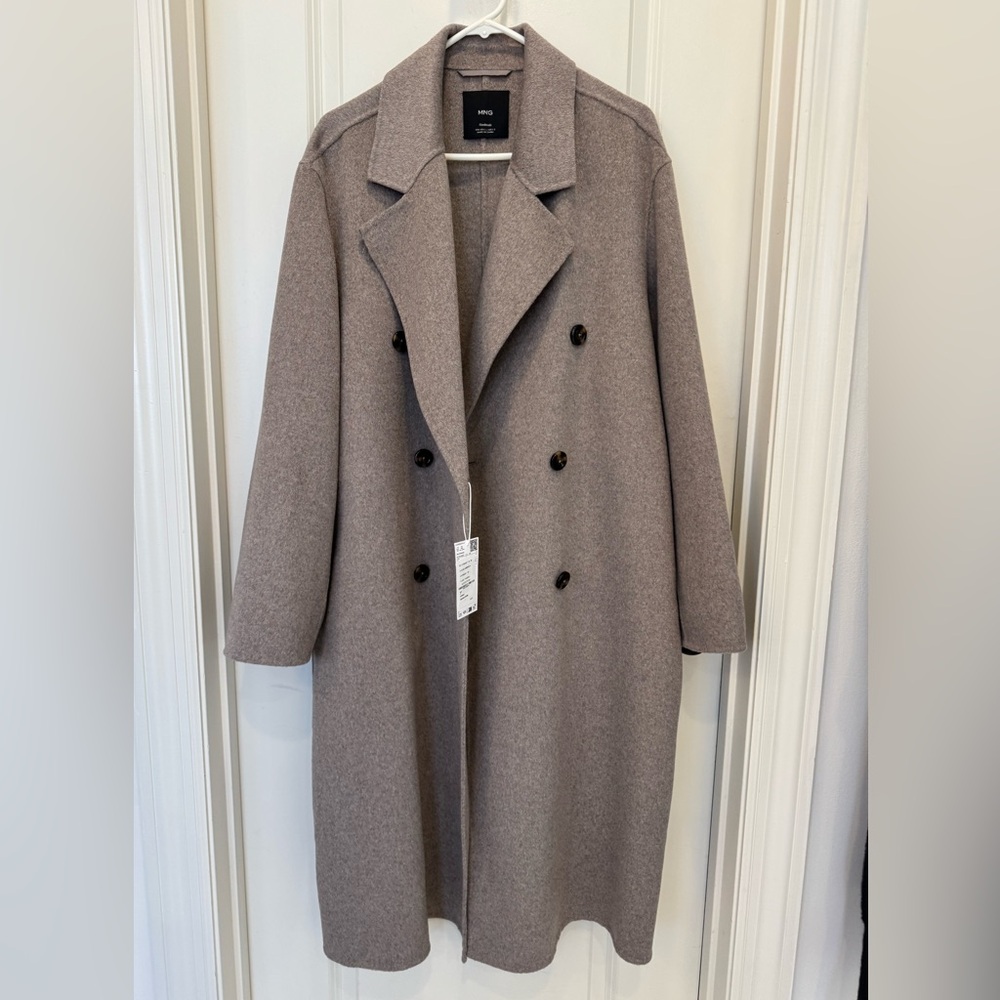 Elegant Double-Breasted Gray Trench Coat